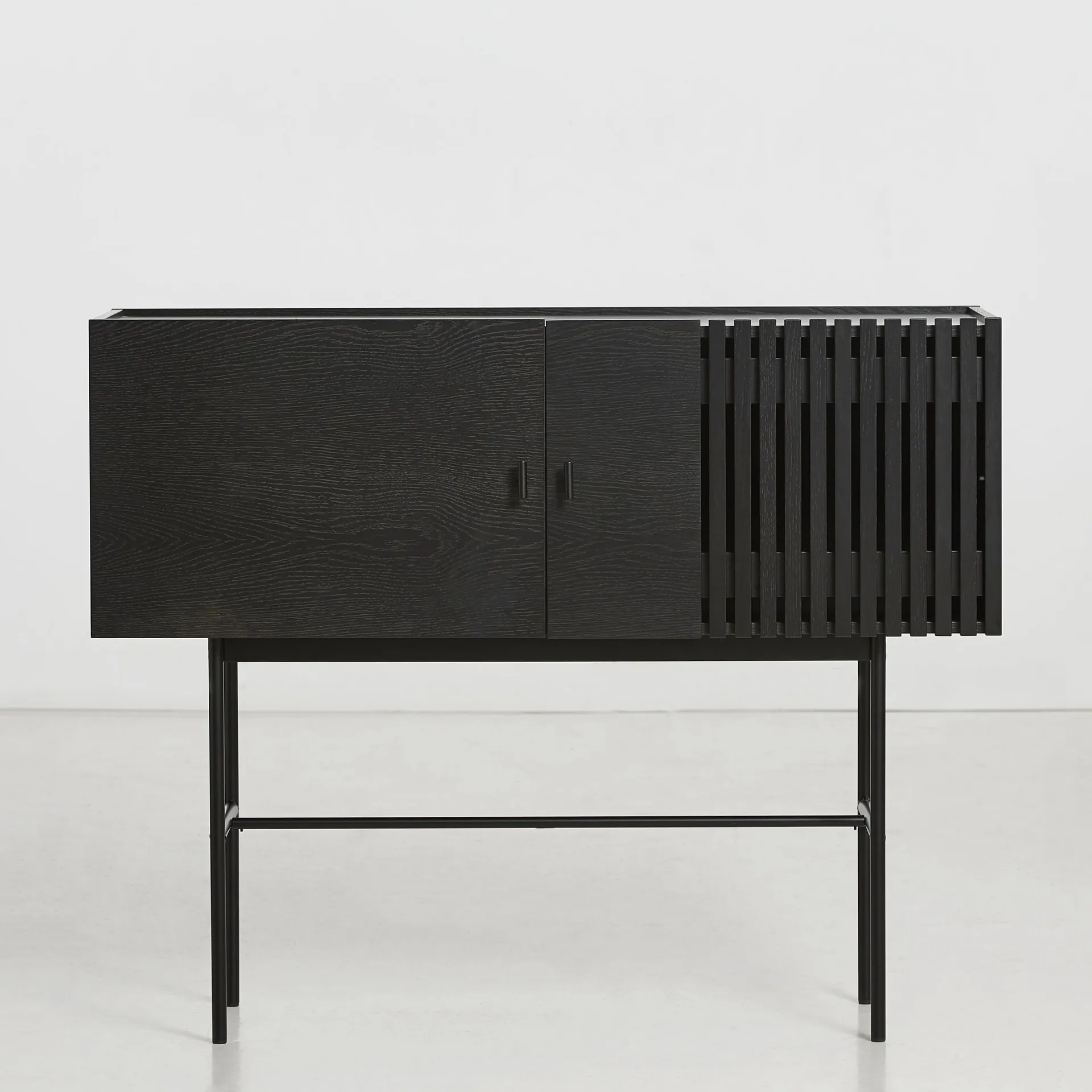 Τραπεζάκι Array, 120 cm, Μαύρο βαμμένη βελανιδιά Woud