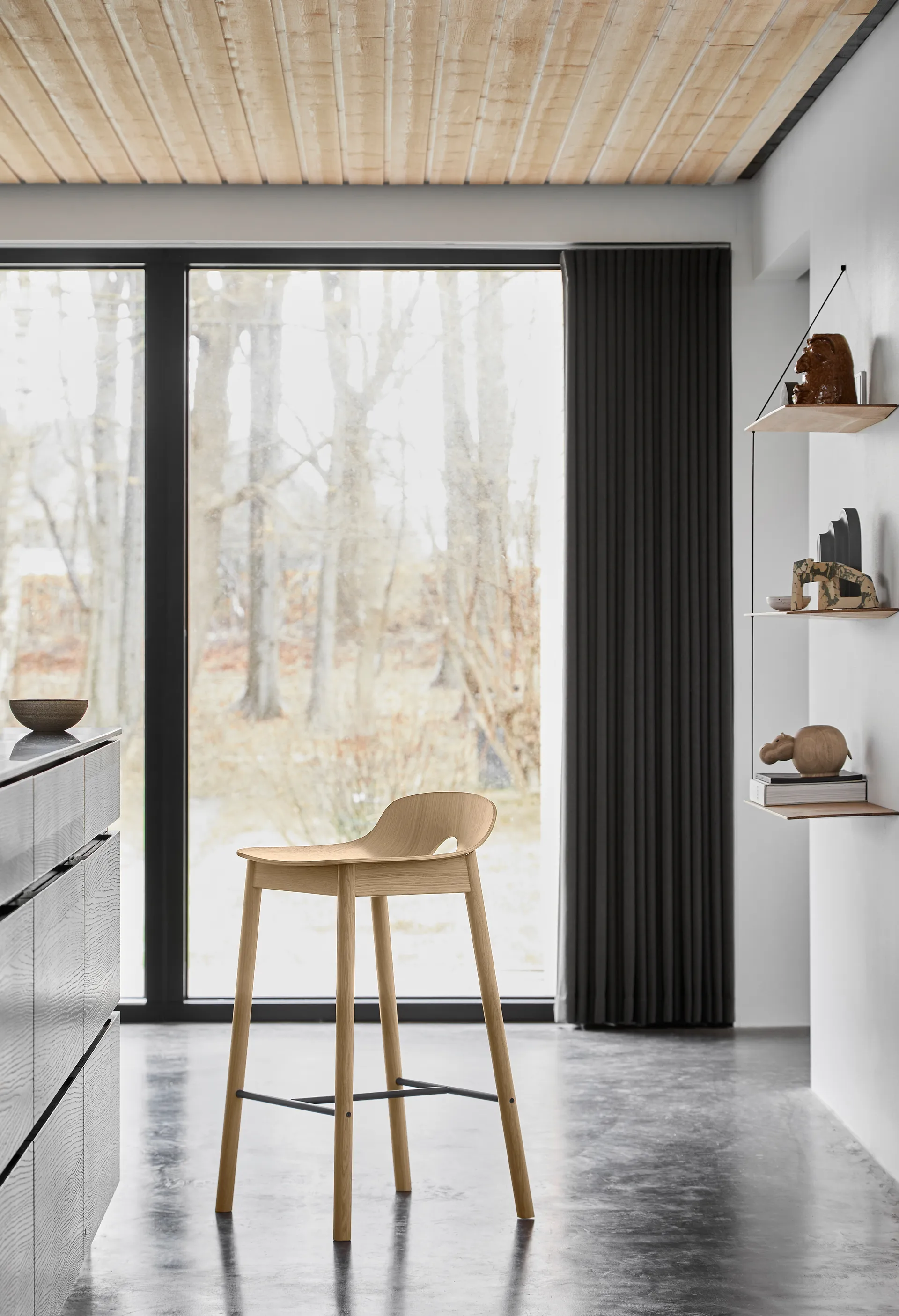 Ψηλό σκαμπό, Mono, 65 εκ, Δρυς με λευκό πιγμέντο Woud