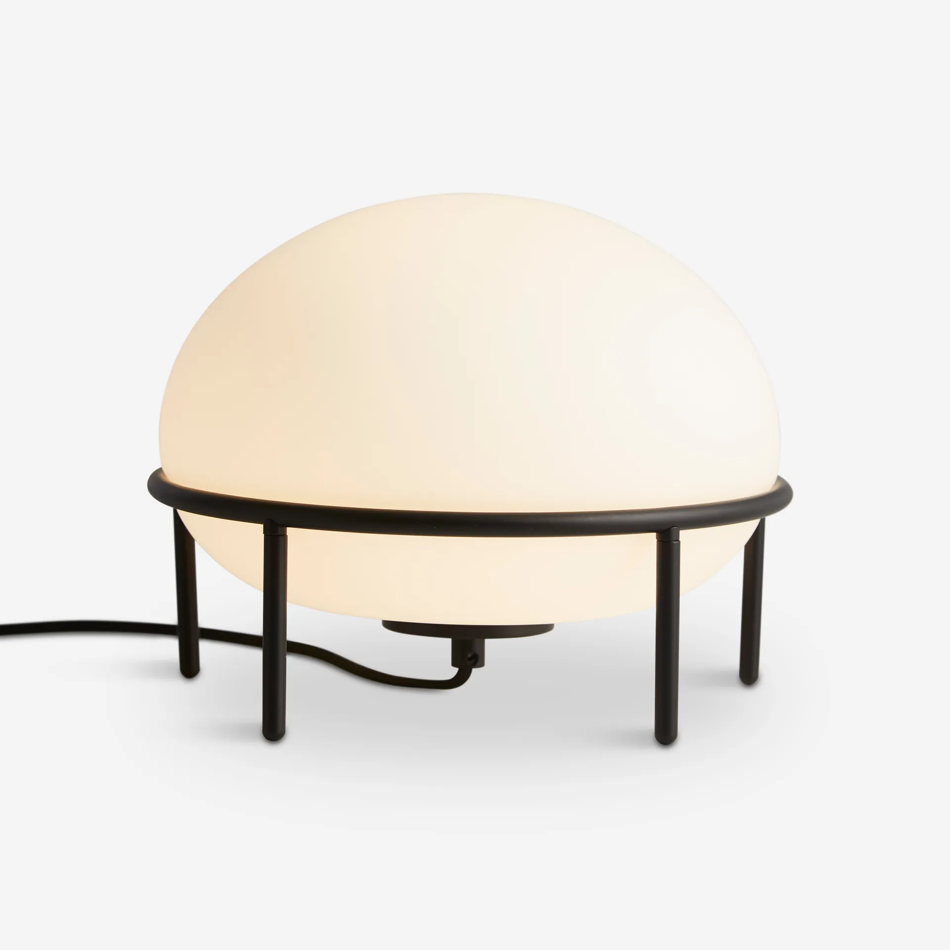 Pump επιτραπέζιο φωτιστικό, μαύρο / οπαλίνα Woud