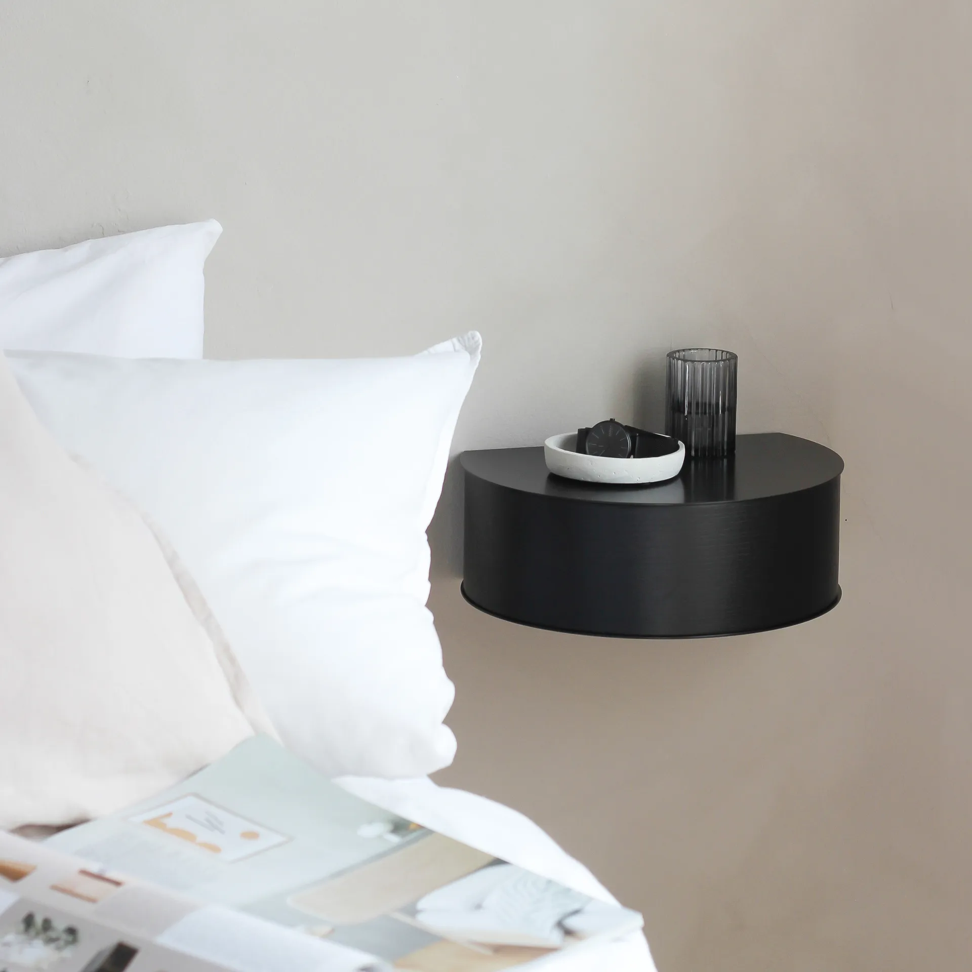 Wallie ράφι, Μαύρο Woud