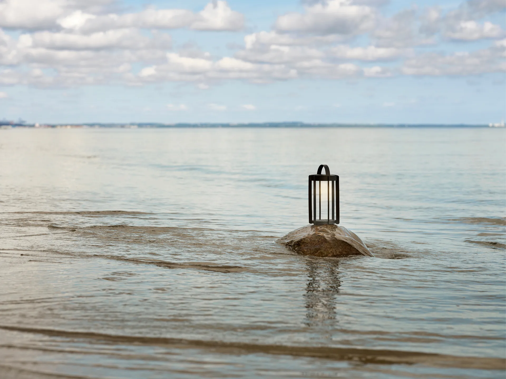 Φορητό φανάρι LED Firefly , Black Aluminium Zone Denmark