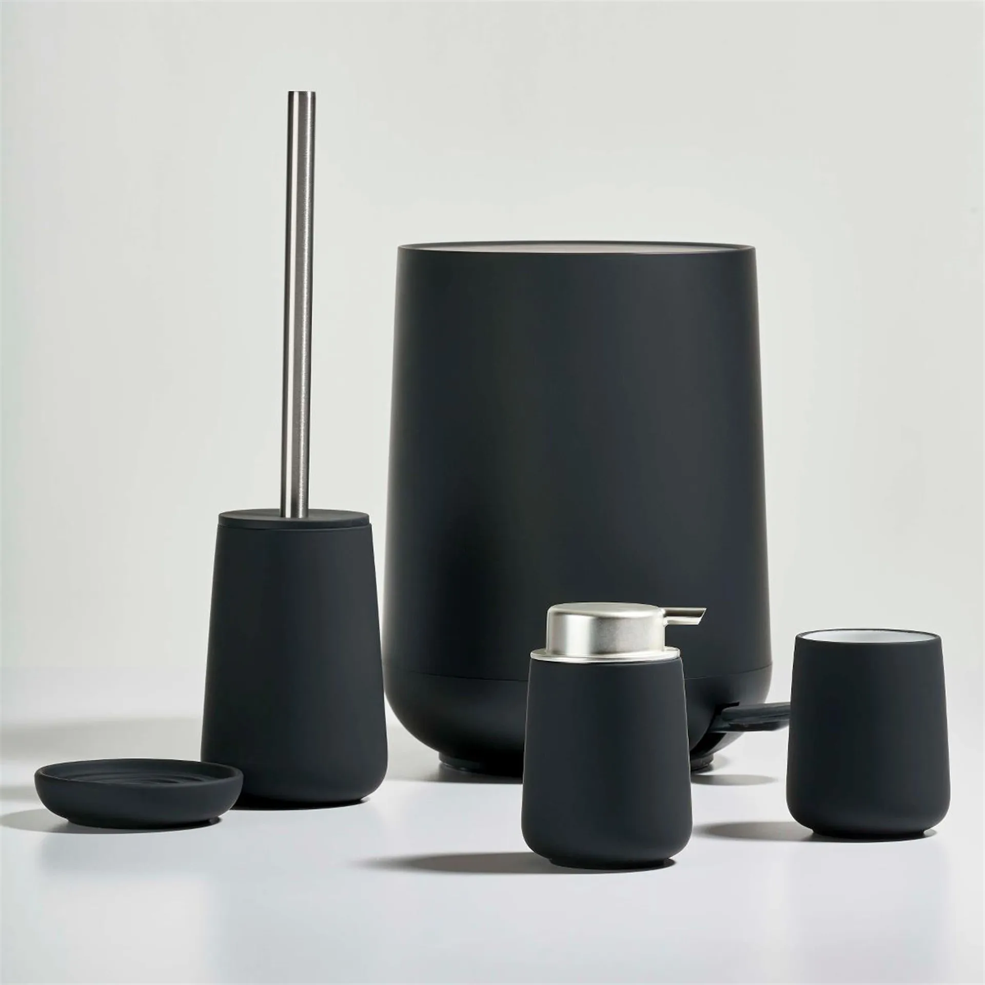 Nova κάδος με πεντάλ, μαύρο Zone Denmark