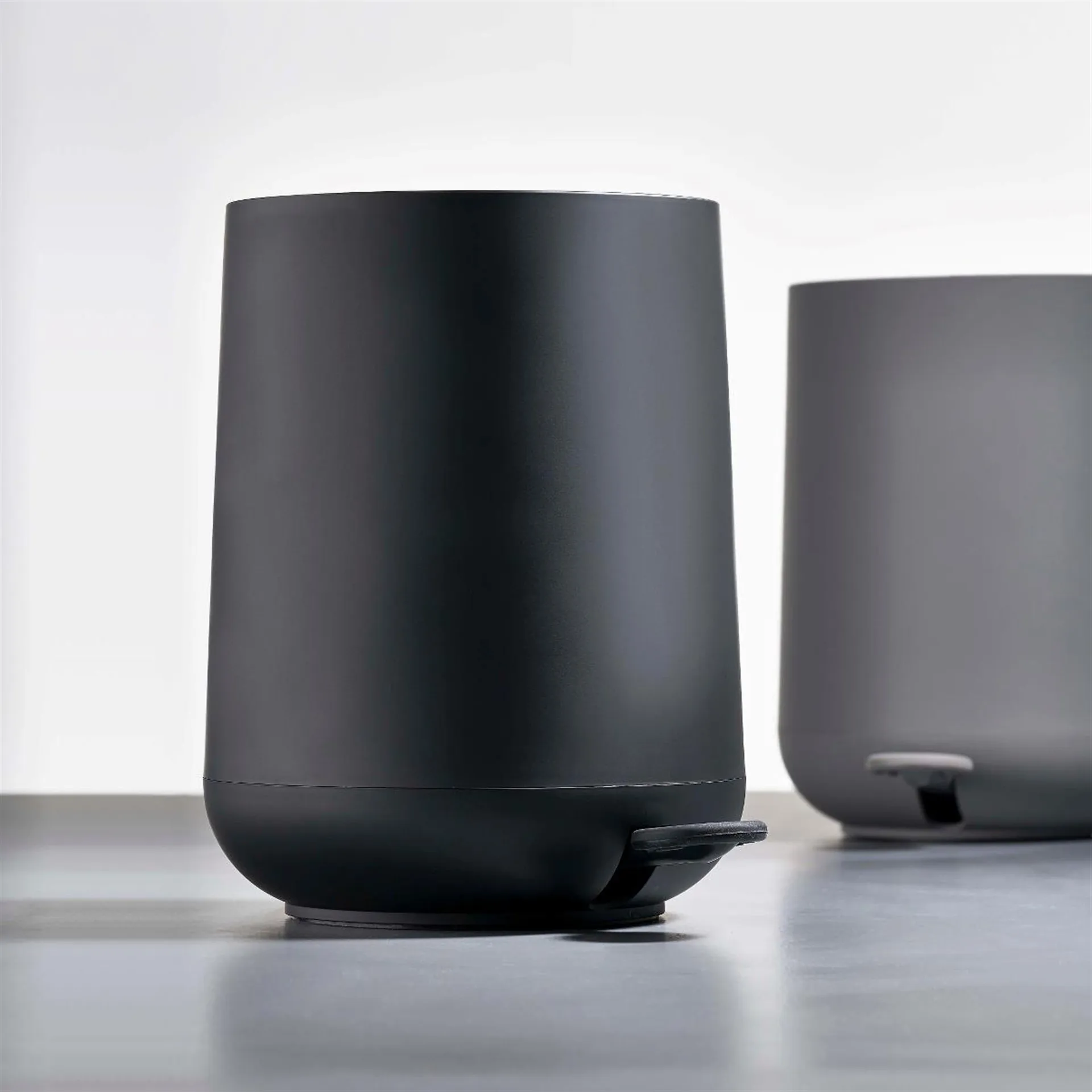 Nova κάδος με πεντάλ, μαύρο Zone Denmark