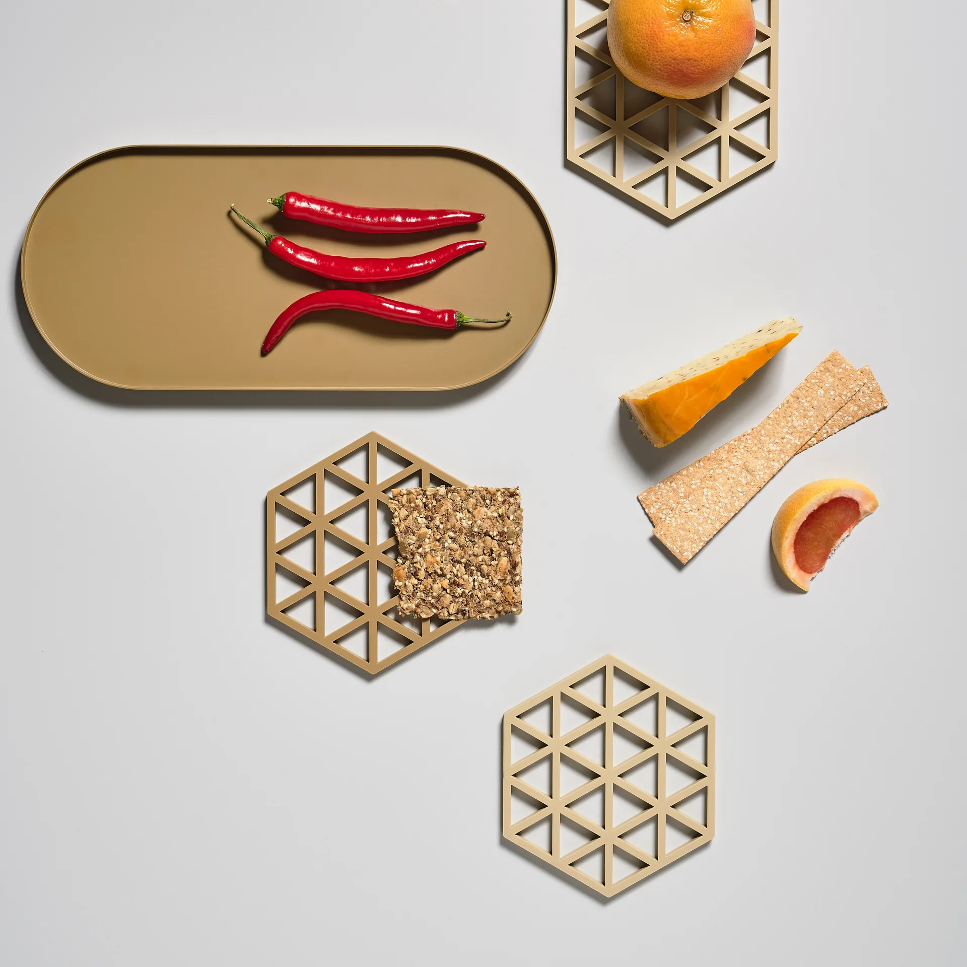 Triangles βάση για πιατέλες 14x16 cm, θερμή άμμος Zone Denmark