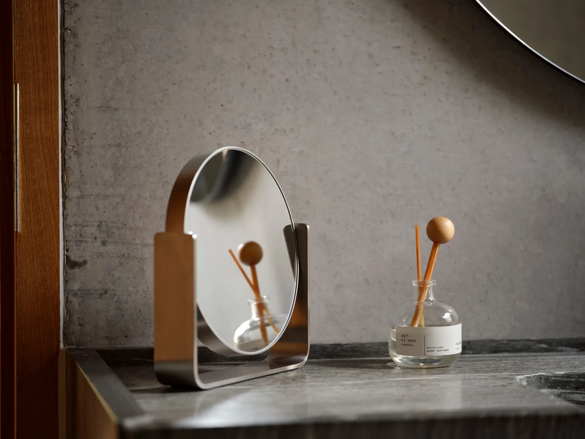 Επιτραπέζιος καθρέφτης Ume με 5x μεγέθυνση 19x19,5 εκ., Stål Zone Denmark