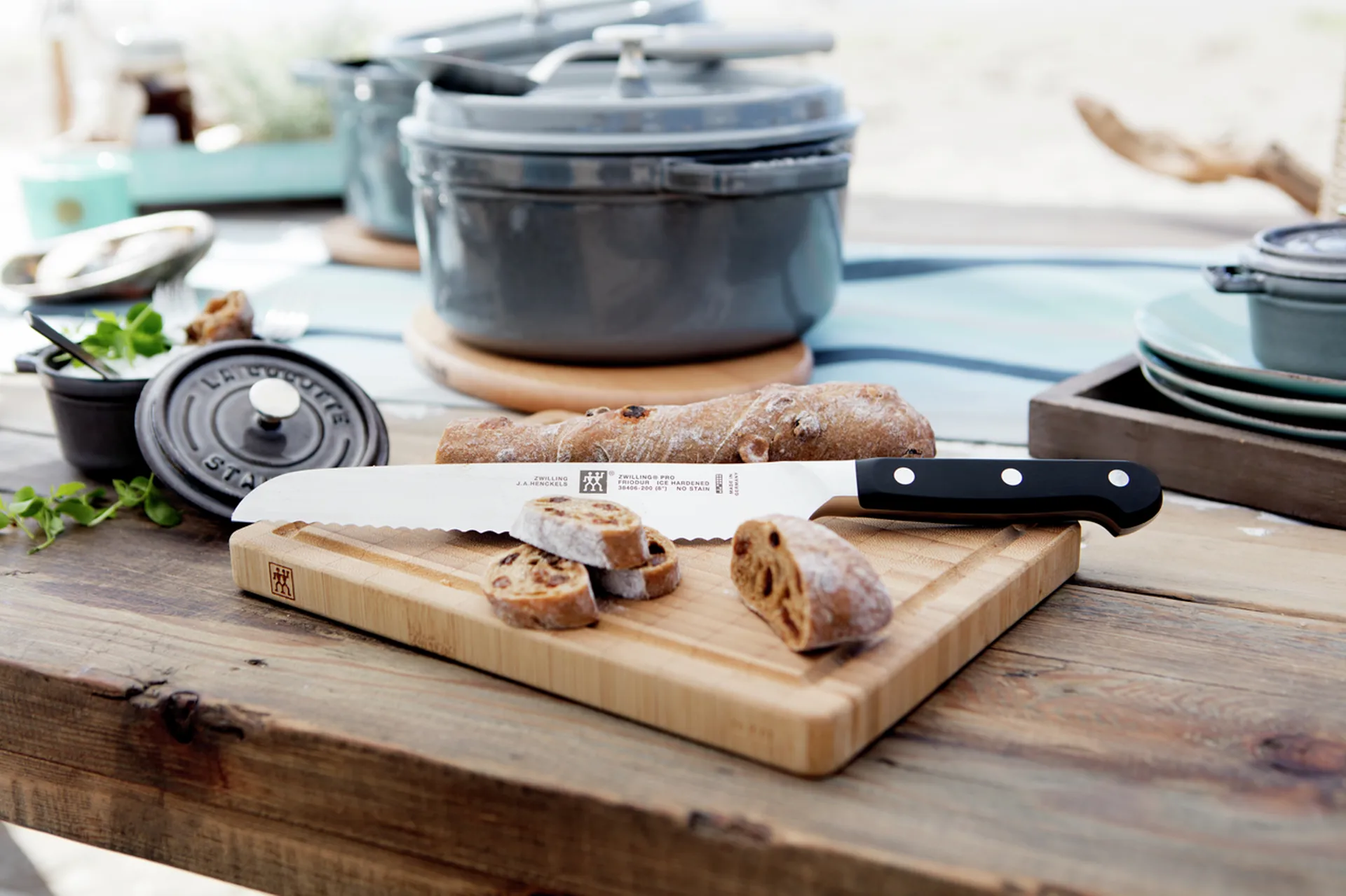 Zwilling Pro μαχαίρι ψωμιού, 20 cm Zwilling