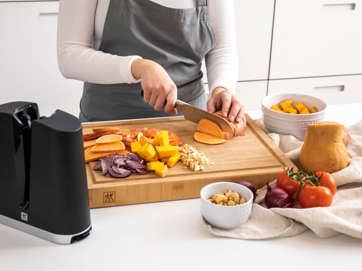 Zwilling Pro μαχαίρι santoku18 εκ., Μαύρο -ανοξείδωτο ατσάλι Zwilling