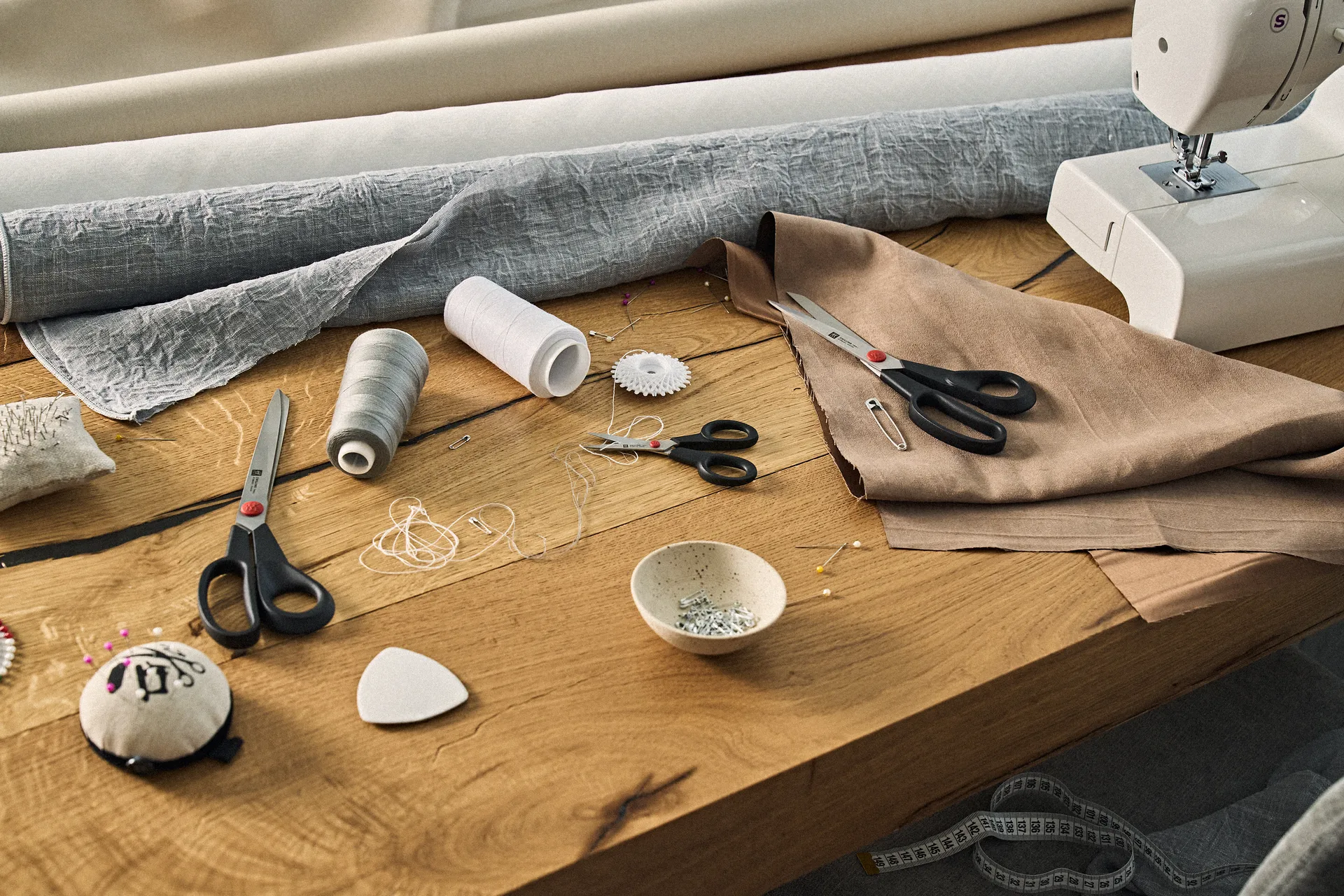 Zwilling Twin L ψαλίδι ραπτικής μαύρο, 25 εκ. Zwilling